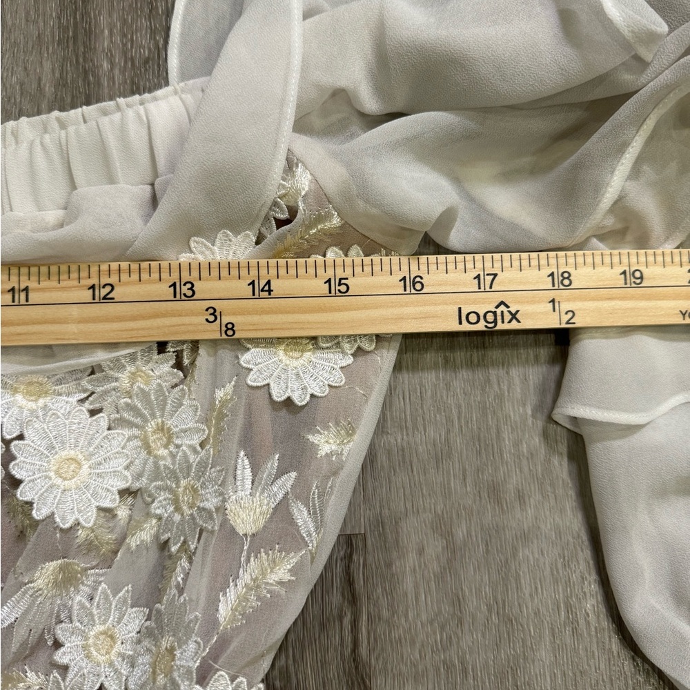 For Love & Lemons Mini Dress Women Size XS Ivory Daisy Ruffle Off Shoulder - Picture 9 of 14